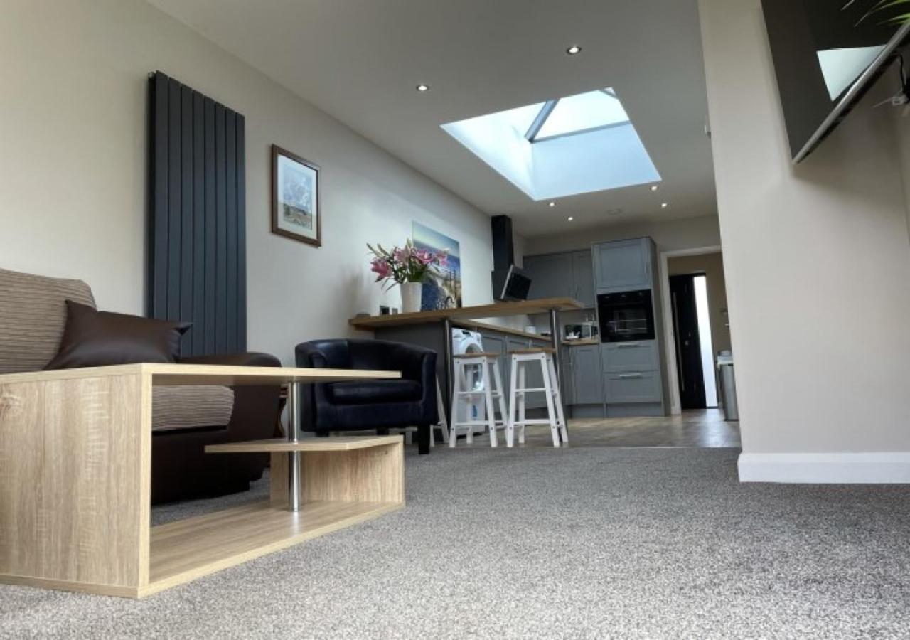 The Annexe - Pagham Apartment ภายนอก รูปภาพ