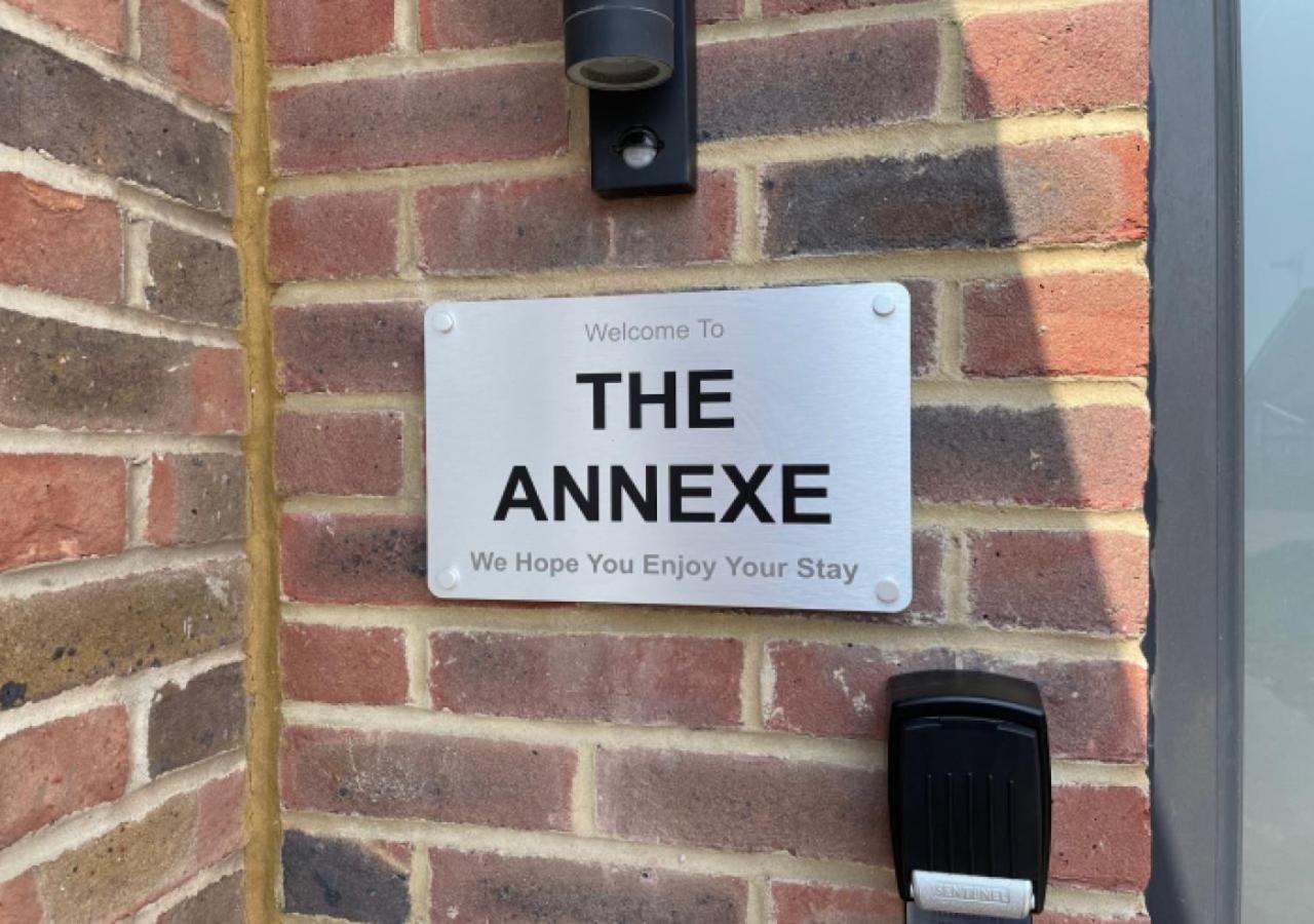 The Annexe - Pagham Apartment ภายนอก รูปภาพ